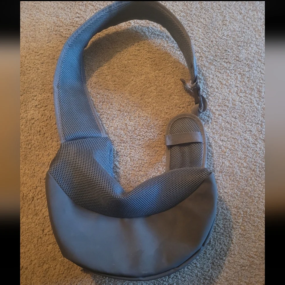 Small pet carrier